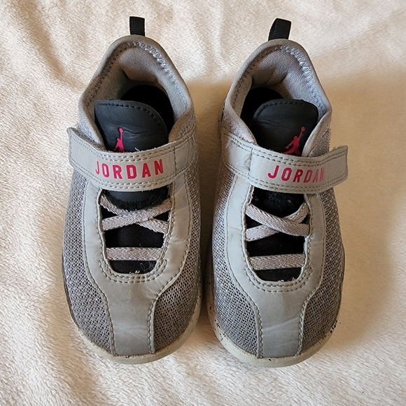 Nike Air Jordan Reveal GT Toddler Shoes (Size 8) - Picture 2 of 5